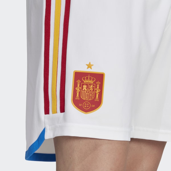 Hvid Spain 22 Authentic udebaneshorts C5791