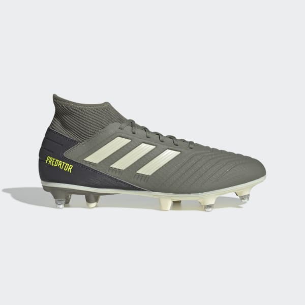 boys predator football boots