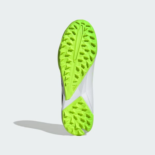 White Predator Accuracy.3 Low Turf Boots