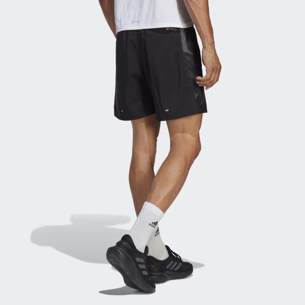 Czerń Own the Run Seasonal Shorts