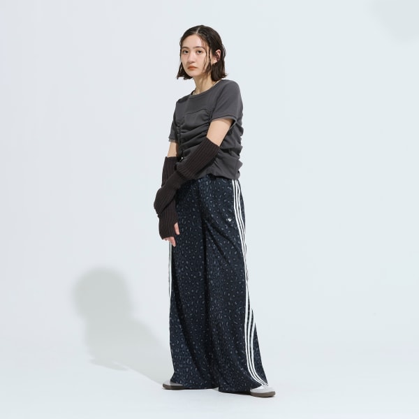 マルチカラー アディダス オリジナルス ワイドレッグ サテン パンツ