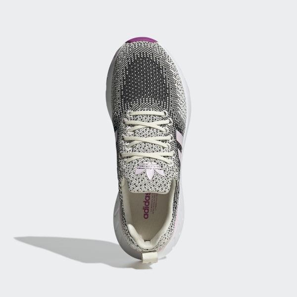 Swift Run 22 Shoes
