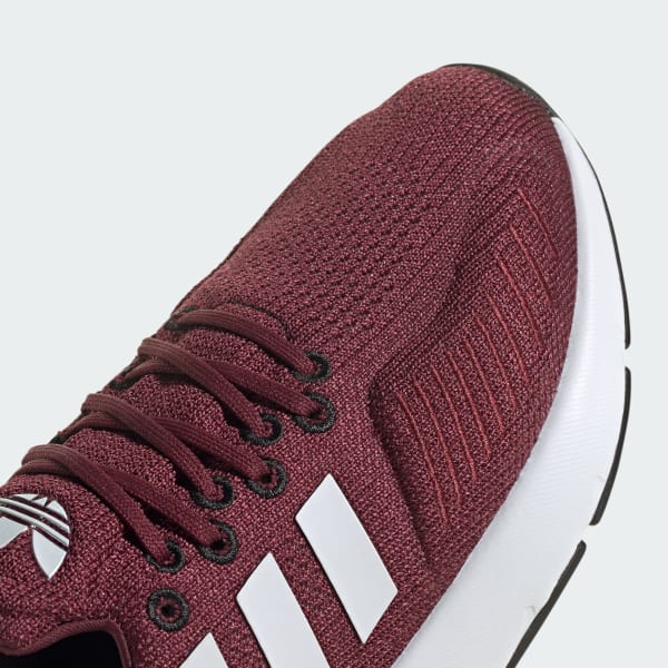 Burgundy adidas outlet swift run