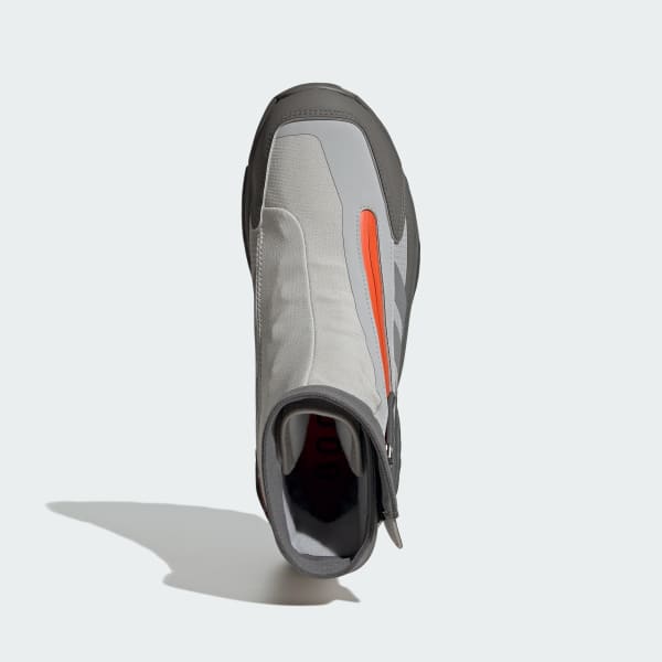 Grau Terrex Free Hiker 2 GTX CLIMAWARM+ Wanderschuh