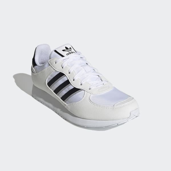White Special 21 Shoes K6637