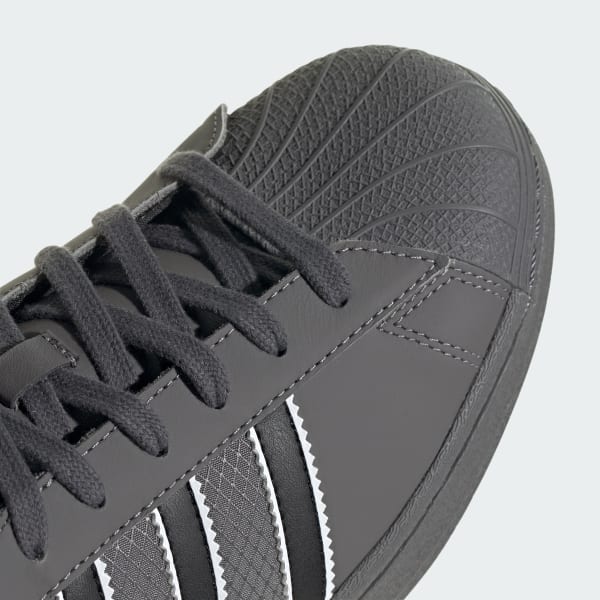 Grey velvet adidas superstars top