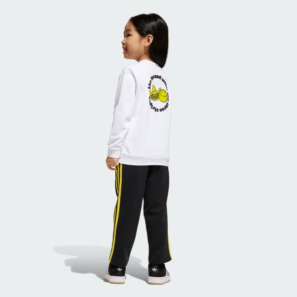 สีขาว ชุดเสื้อคอกลมและกางเกง adidas Originals x Smiley World