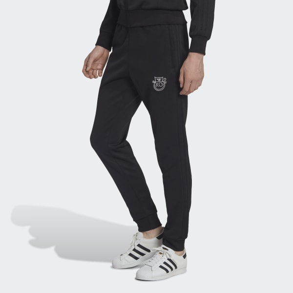 cerná Sportovní kalhoty adidas Originals x André Saraiva SST KH939