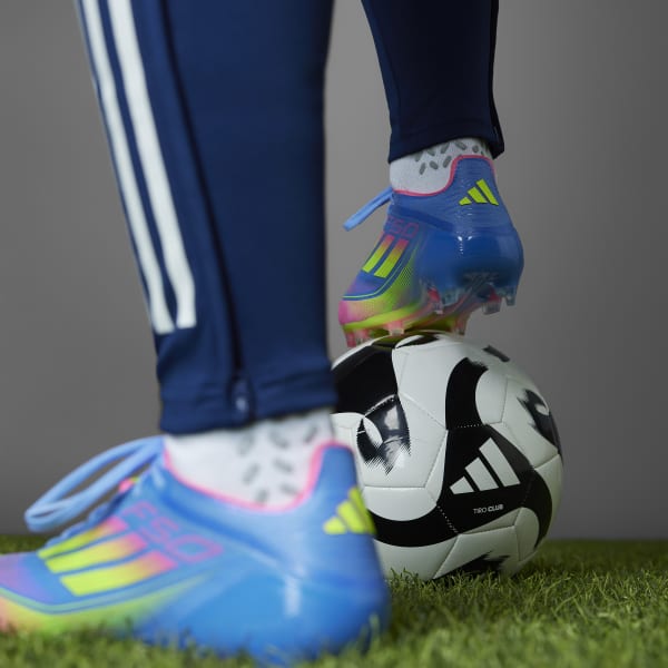 Chuteira F50 Elite Campo - Azul adidas | adidas Brasil