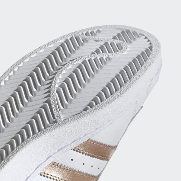 Adidas superstar cyber 2025 metallic