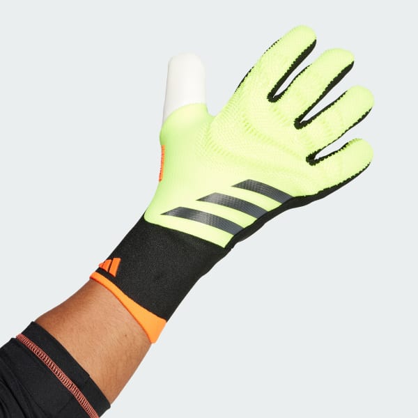 Yellow Predator Pro Goalkeeper Gloves