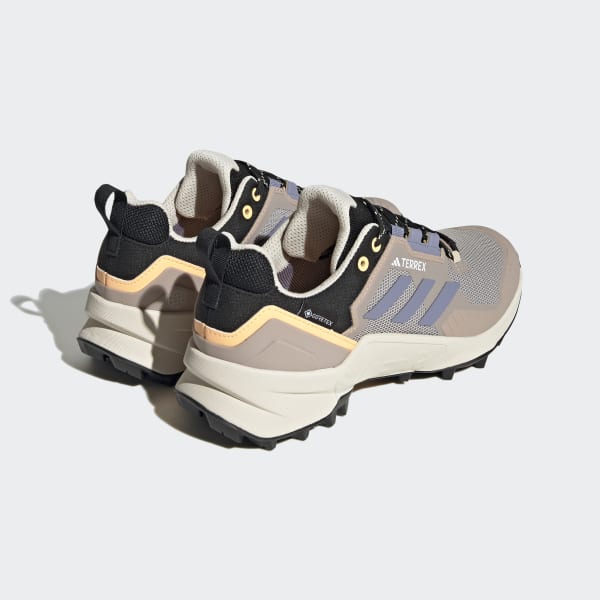 Adidas hiking shoes 2019 outlet