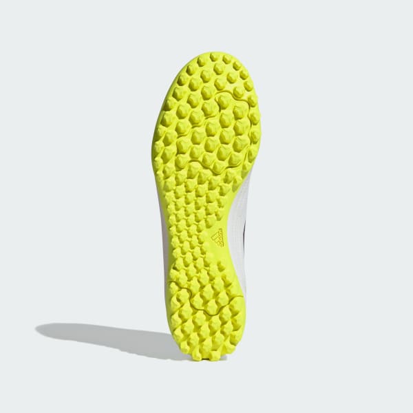 White Deportivo III Turf Boots