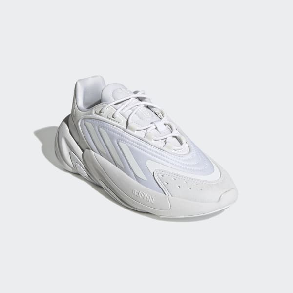 white ozelia adidas