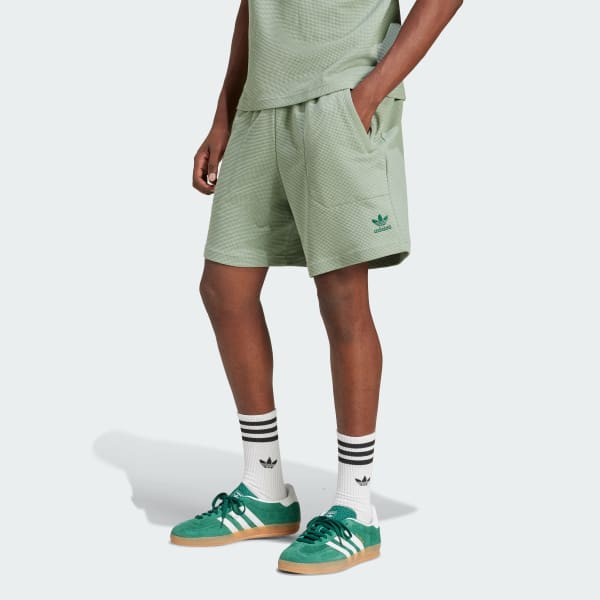 สีเขียว กางเกงขาสั้นผ้าวาฟเฟิล Essentials Trefoil