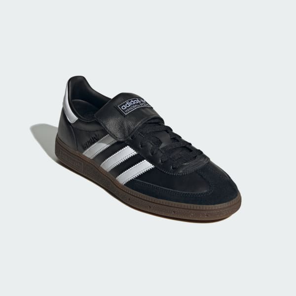 Grey and black sales adidas spezial