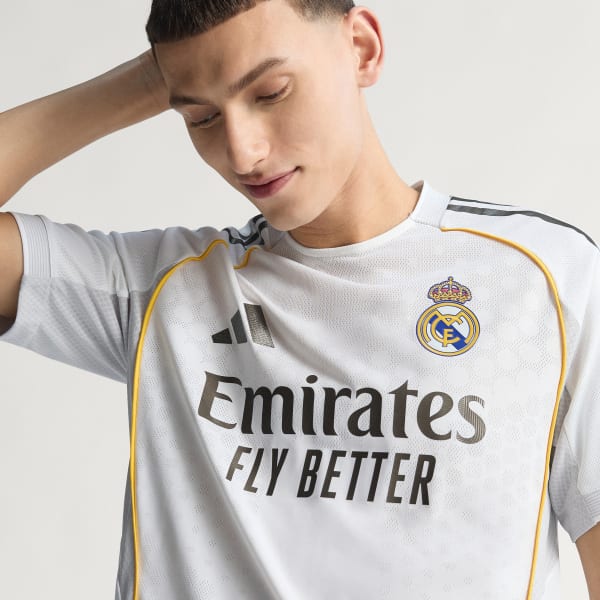Branco Camisola principal oficial 25/26 do Real Madrid