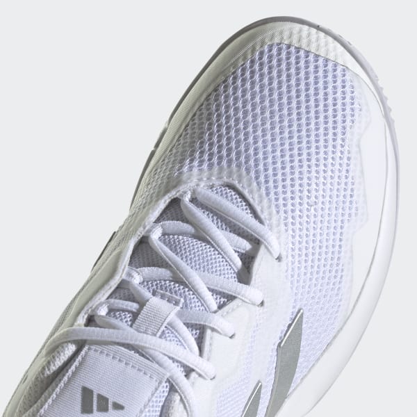 White CourtJam Control Tennis Shoes