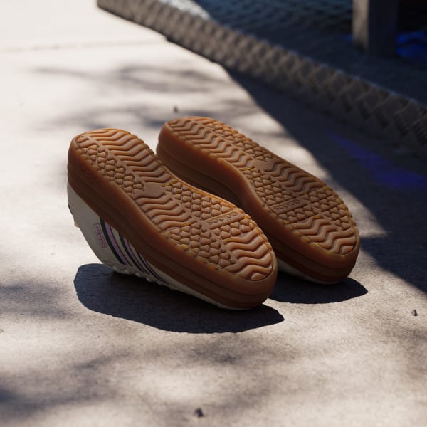 White VL Court Bold Shoes