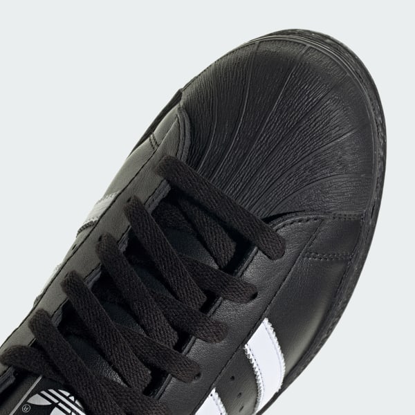 Chaussure Superstar 82