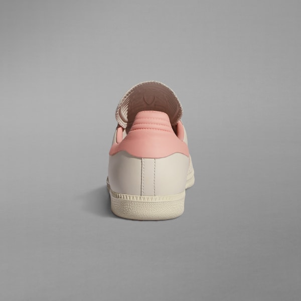 สีเบจ รองเท้า Humanrace Samba