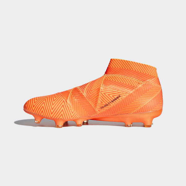 nemeziz naranjas sin cordones