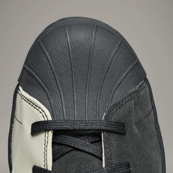 Y-3 Pro Model