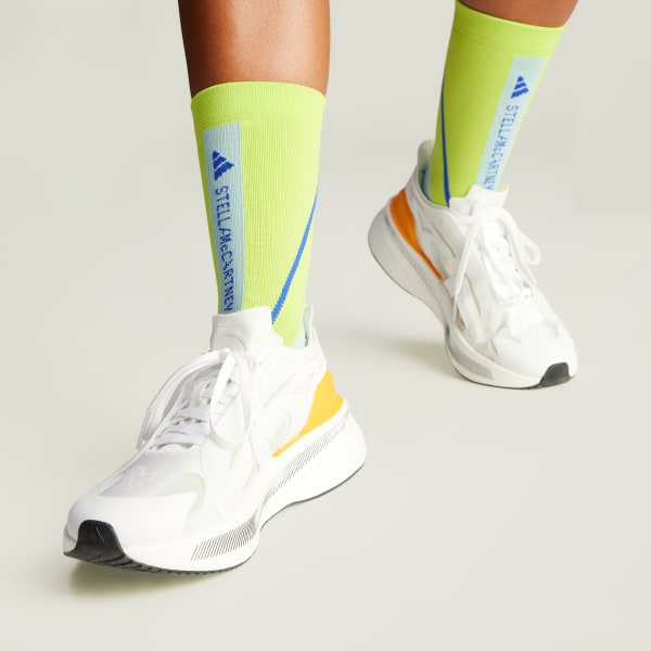 Hvid adidas by Stella McCartney Ultraboost 5 sko