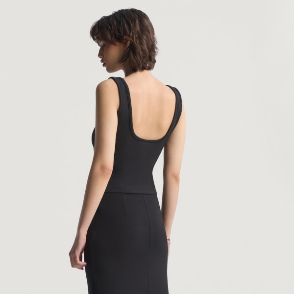 Preto Regata Premium Essentials