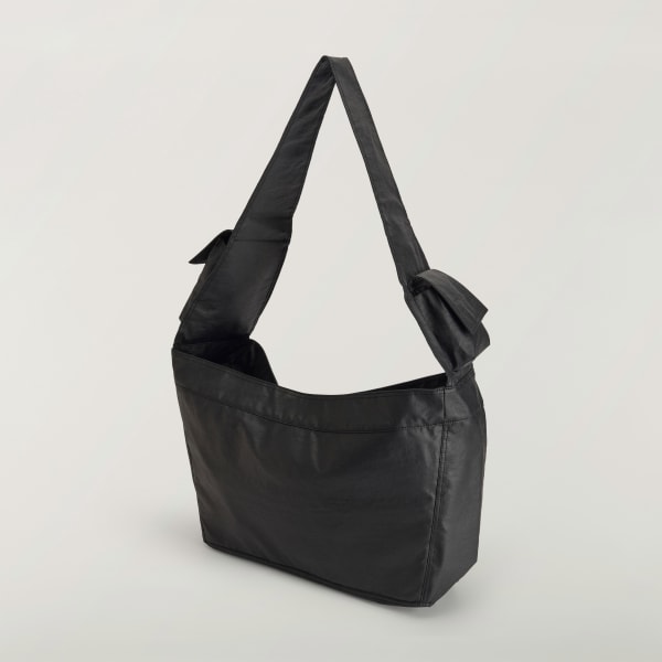 Svart Y-3 NEWSPAPER BAG L