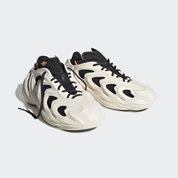 Beige Adifom Q Sko