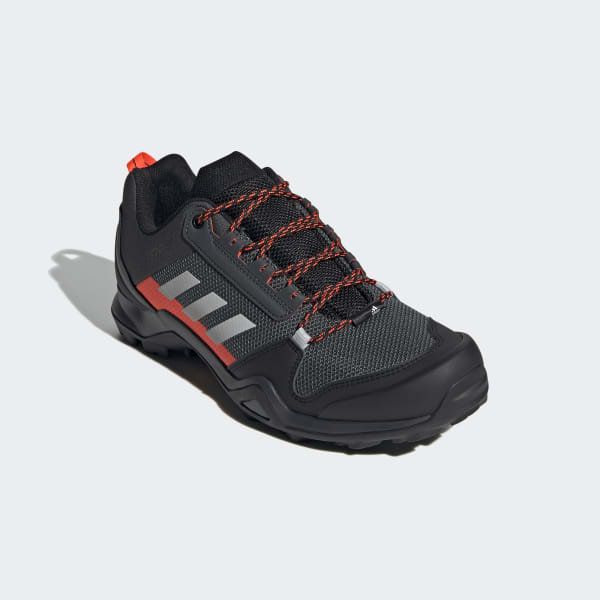 Grau TERREX AX3 Wanderschuh