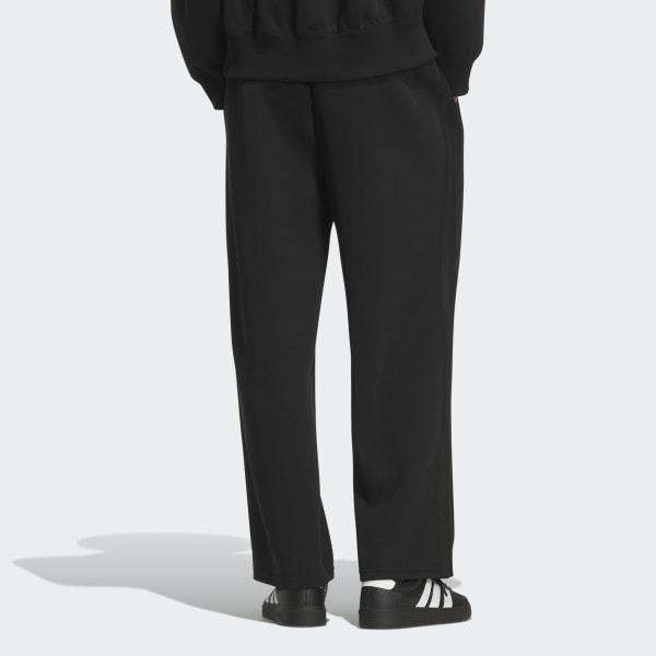 ブラック エッセンシャルズ プラス スリーストライプス スペーサーニット ルーズフィット ストレート オープンヘム ジョガーパンツ