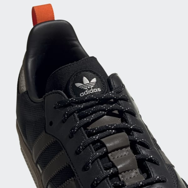adidas ee5590