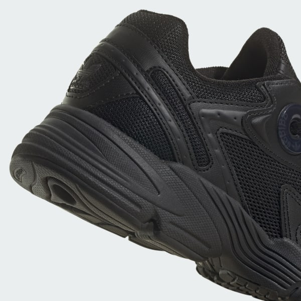 Adidas alta trainers black deals