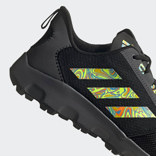 terrex voyager dlx shoes