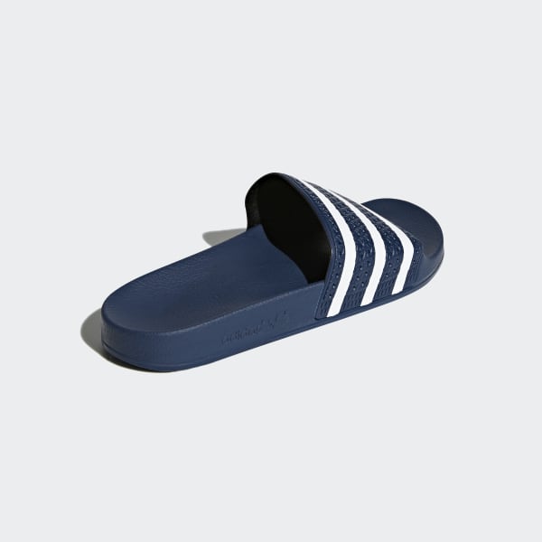 consumo Proponer herramienta Men's White & Navy Blue adilette Slides | 288022 | adidas US