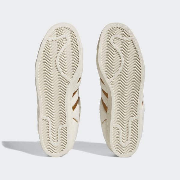Beige Superstar Conchas Shoes