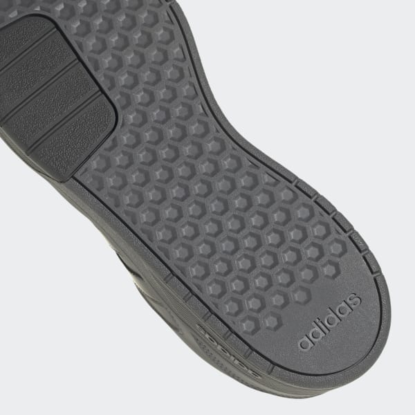 court beat adidas