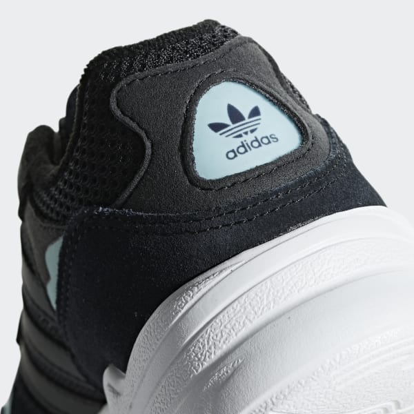adidas yung nere con brillantini
