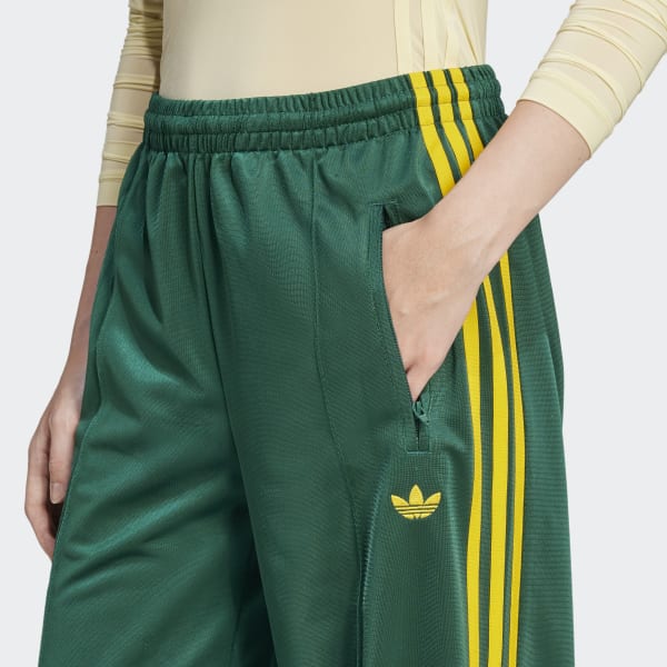 ボトムスその他 adidas Firebird loose track pants greenyellow JP2314 adidas Adicolor Classic Firebird Loose Track Pants - Green
