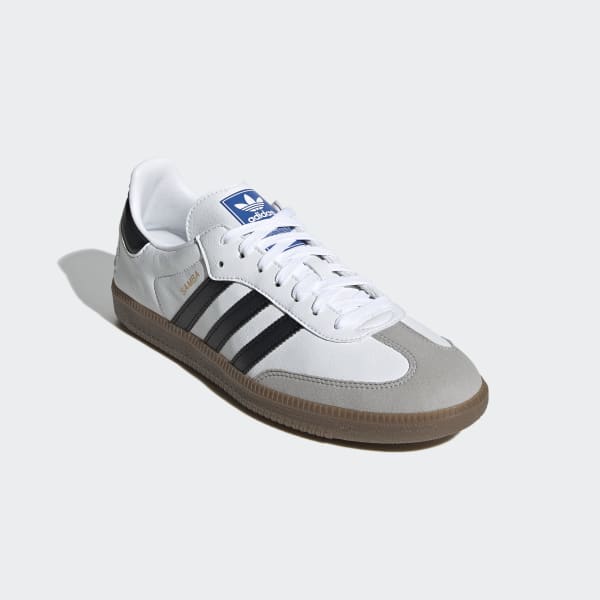 cq2406 adidas