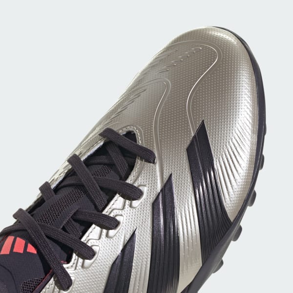 Predator League Turf Boots
