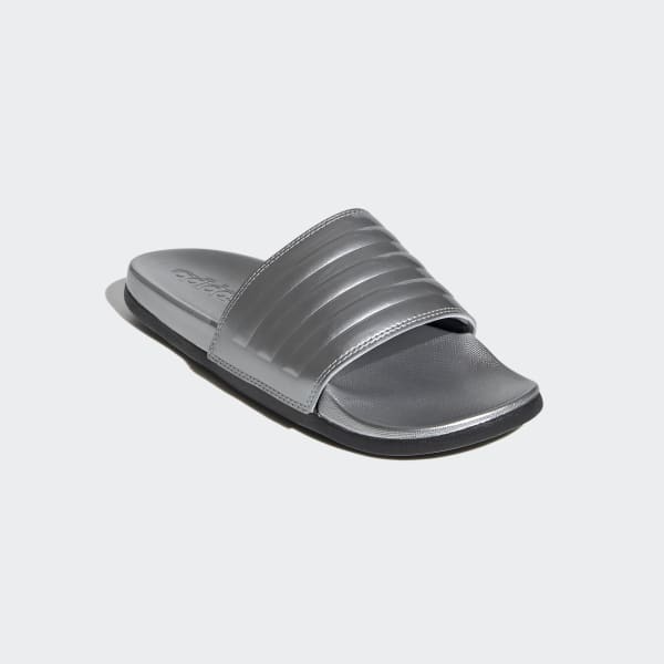 White and silver adidas sliders discount