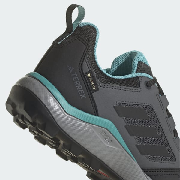Adidas terrex tracerocker hotsell goretex