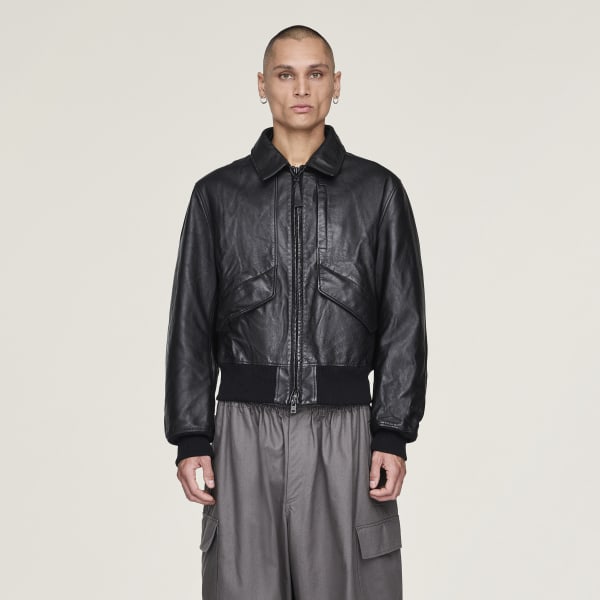 美品！Y-3 CLASSIC BOMBER JACKET ブラック L 美品！Y-3 CLASSIC BOMBER JACKET ブラック L Y-3 Black Classic
