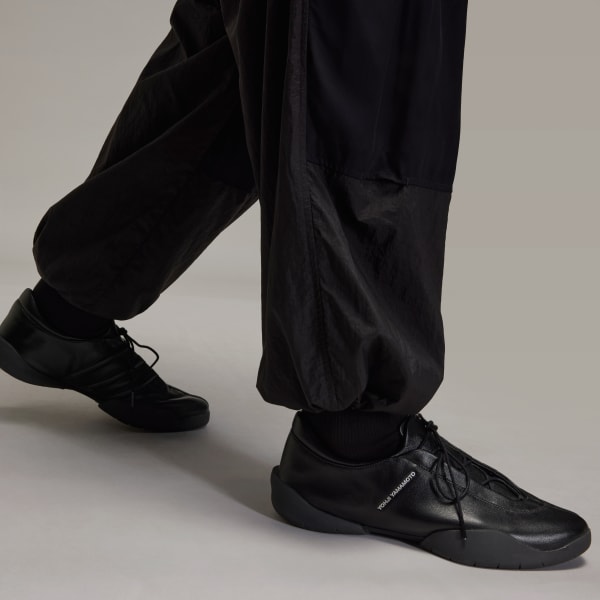 アディダス Y-3 ULTRALIGHT NYLON PANTS - ブラック | アディダス ジャパン