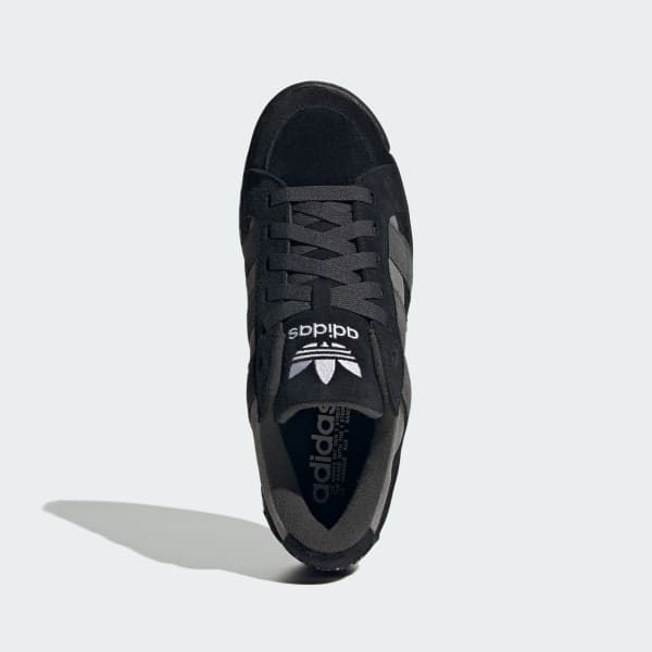 adidas（アディダス）の「adidas Originals × KSENIASCHNAIDER