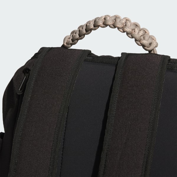 アディダス FAV BACKPACK - ブラック | アディダス ジャパン