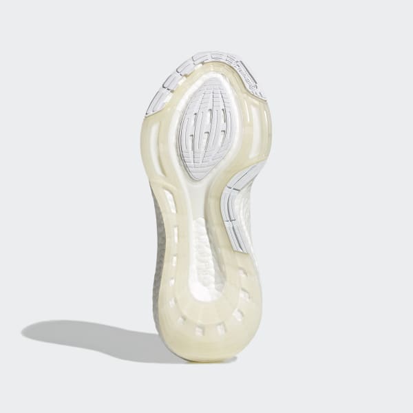 Vit ULTRABOOST 22 SHOES